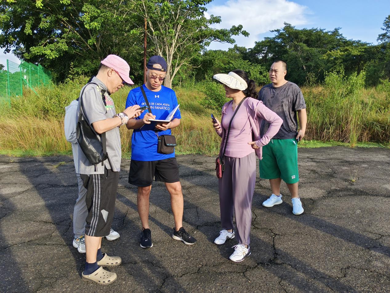 火狐电竞官方网站骑行长跑过国庆欢乐健身强意志 ——迎祖国74华诞运河考察活动侧记(图1)